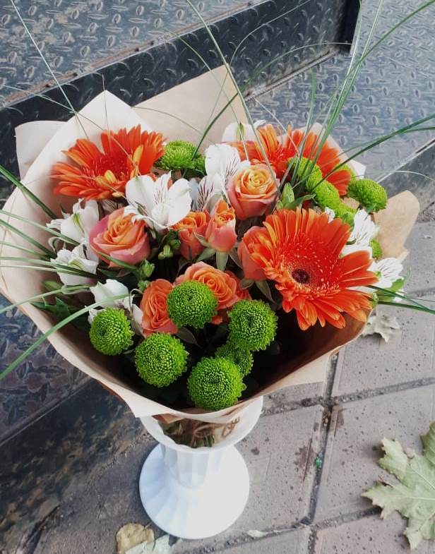 Букет цветов из: Герберы, Хризантемы, Альстромерии и Розы в Красноярской Ростовская область