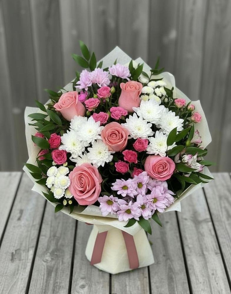 Букет цветов из: Альстромерии, Гвоздики, Розы и Хризантемы в Красноярской Ростовская область