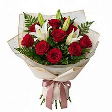 Букет цветов из:  Лилии и Розы в Красноярской Ростовская область