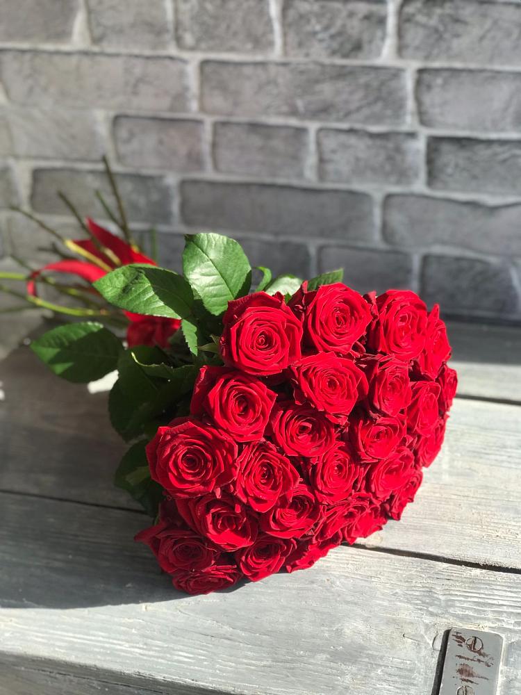 Букет Красные розы Фридом в Красноярской Ростовская область