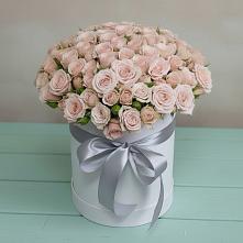 Цветочная композиция из Розы в шляпной коробке в Красноярской Ростовская область