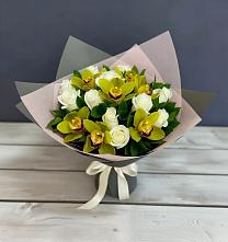 Букет цветов из:  Орхидеи и Розы в Красноярской Ростовская область