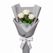 Букет 3 белые розы в Красноярской Ростовская область