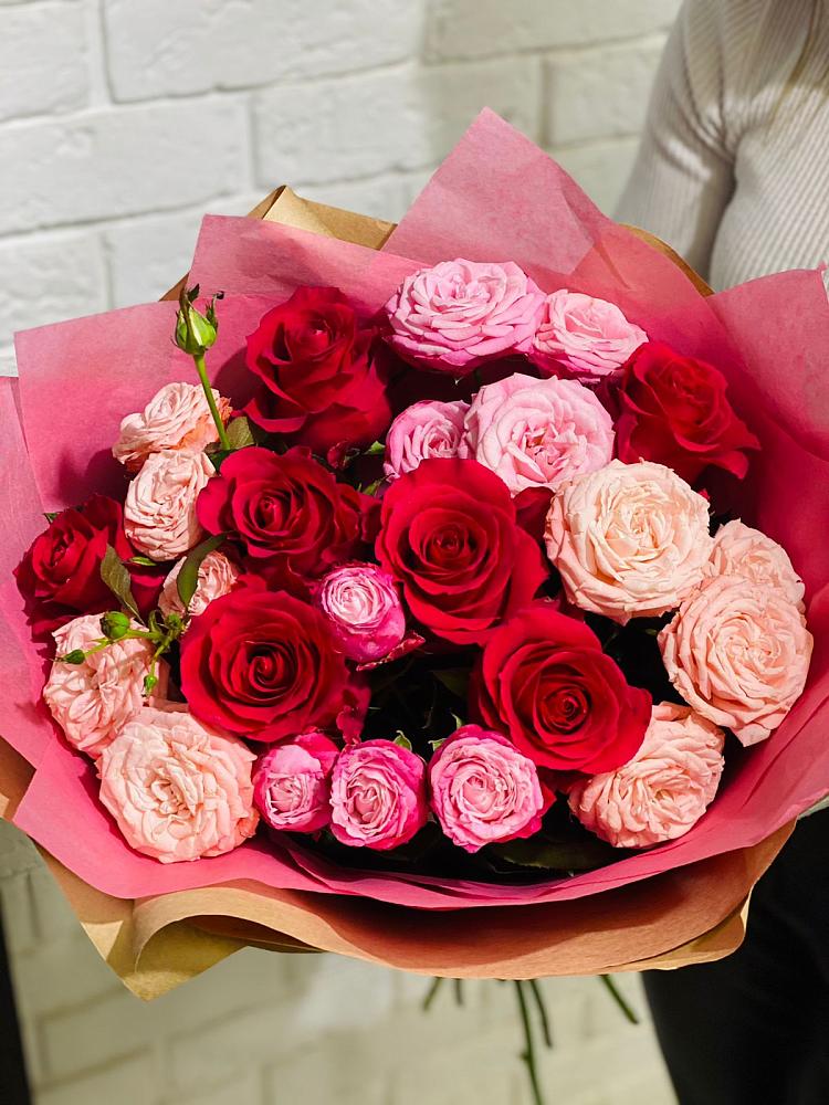 Букет цветов из: Розы в Красноярской Ростовская область