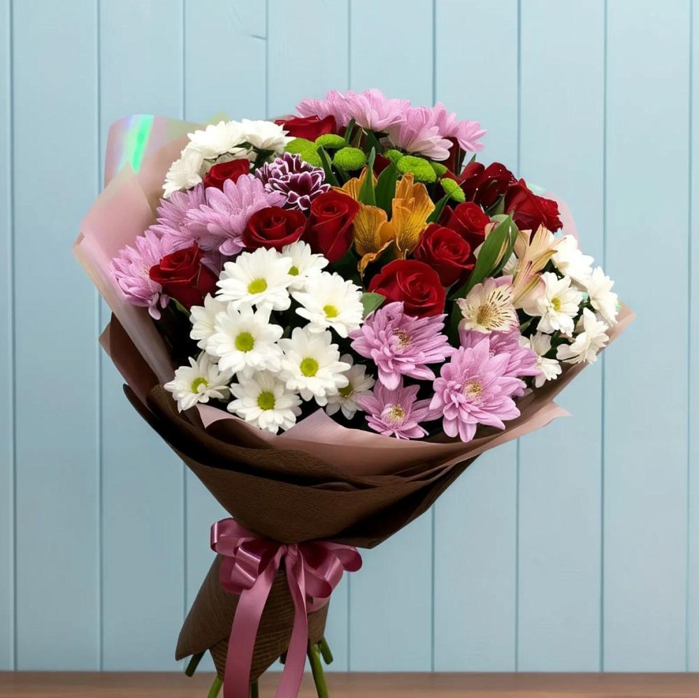 Букет цветов из: Розы, Хризантемы и Альстромерии в Красноярской Ростовская область