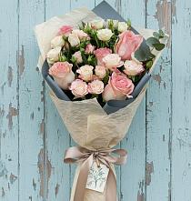 Букет цветов из:  Розы в Красноярской Ростовская область