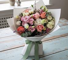 Букет цветов из:  Розы, Лизиантусы и Гвоздики в Красноярской Ростовская область