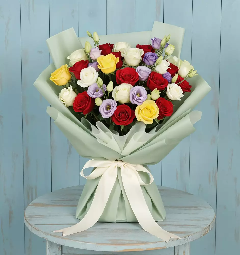 Букет цветов из: Розы в Красноярской Ростовская область