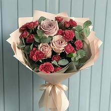 Букет цветов из:  Гвоздики и Розы в Красноярской Ростовская область