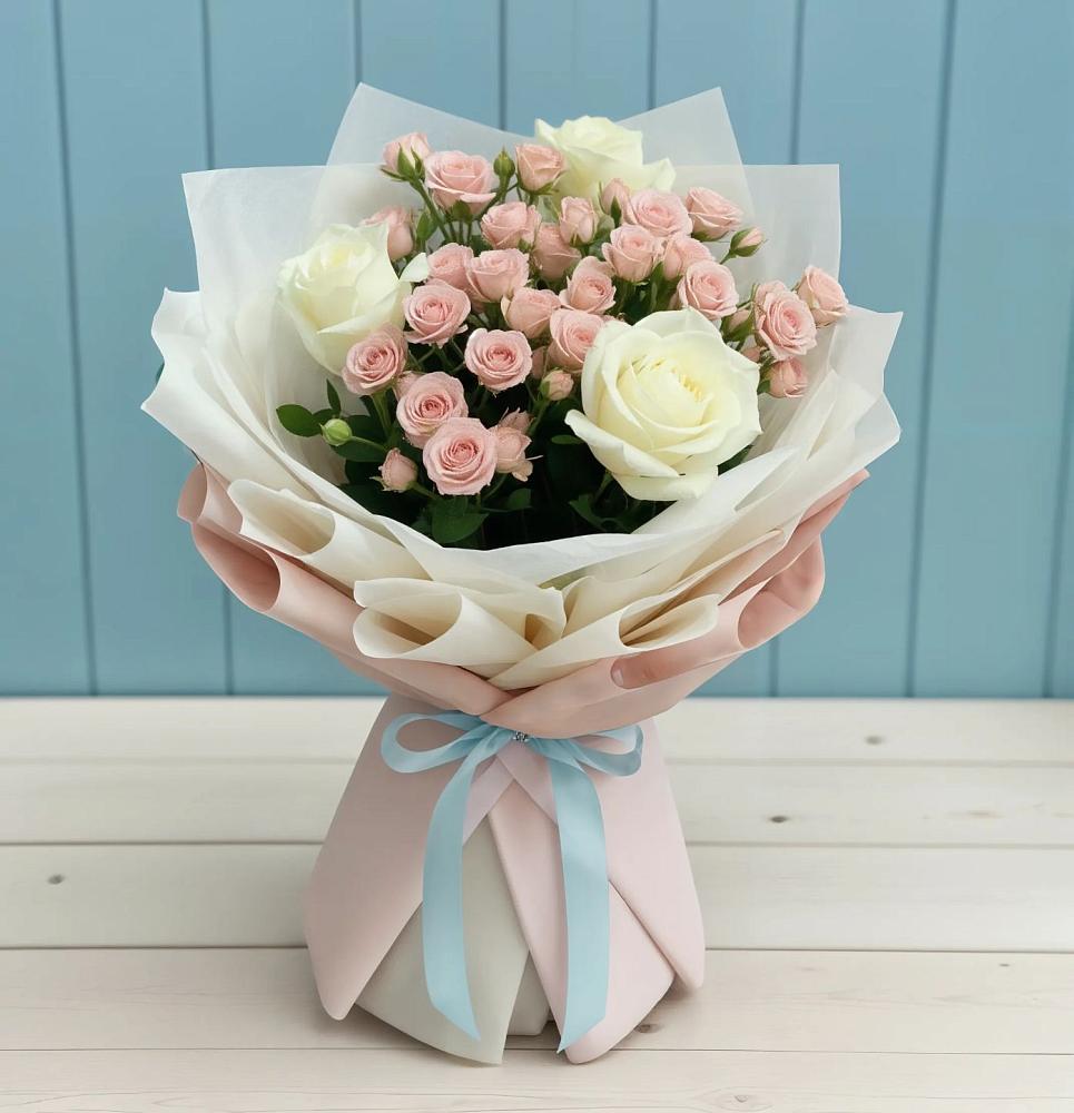 Букет цветов из: Розы в Красноярской Ростовская область