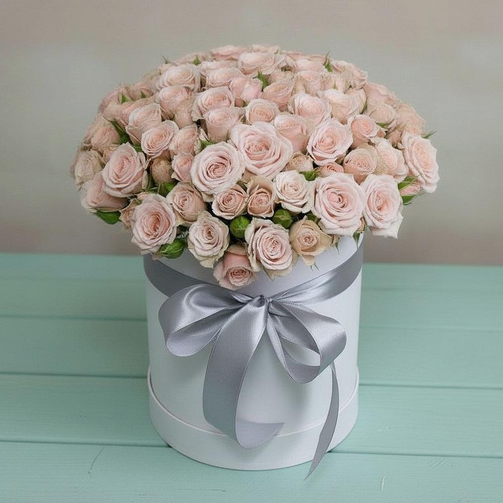 Цветочная композиция из Розы в шляпной коробке в Красноярской Ростовская область